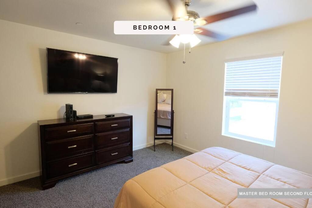 3 Story, 3 Bdrm, 4 Beds, 2 Bath, North Houston, Iah - 10B Villa Exterior foto